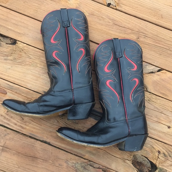 Black cowboy boots with red and white detail - Picture 5 of 8
